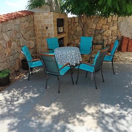 Apartmani Ruza Košljun エクステリア 写真