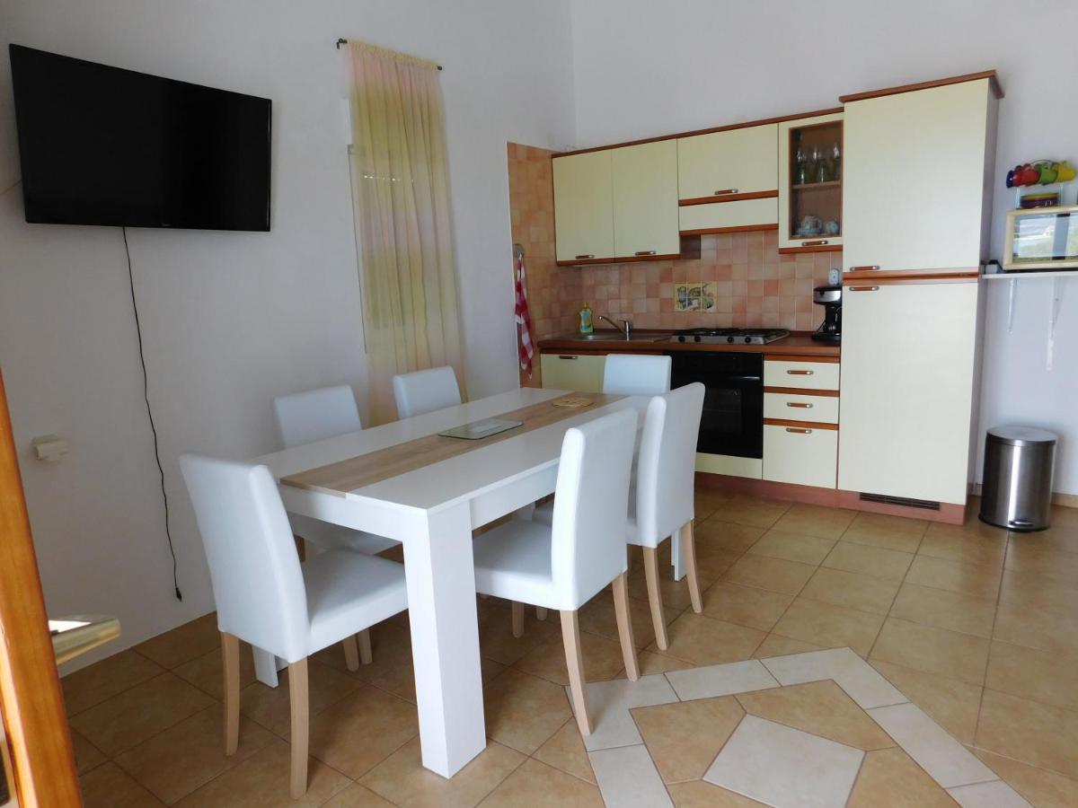 Apartmani Ruza Košljun エクステリア 写真