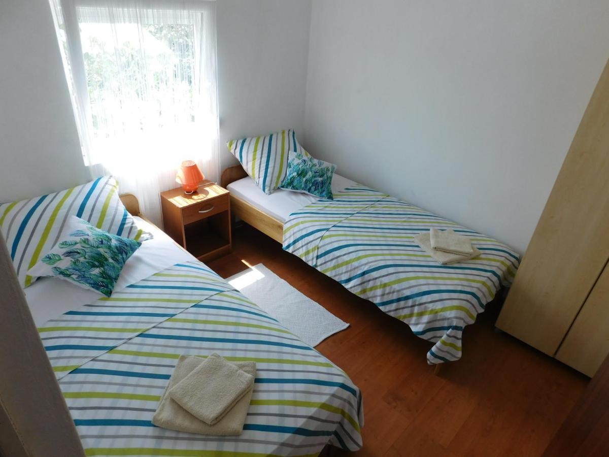 Apartmani Ruza Košljun エクステリア 写真